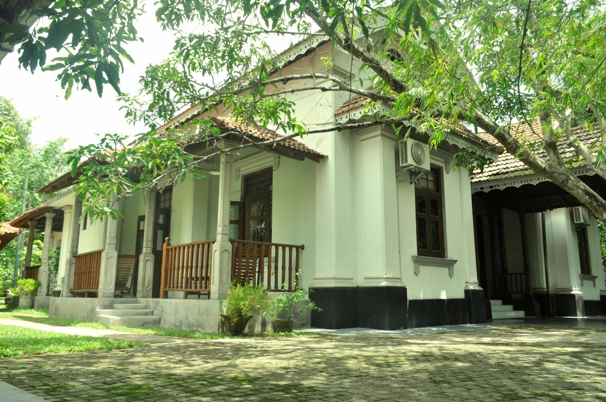 Villa 80 Bentota Exterior photo
